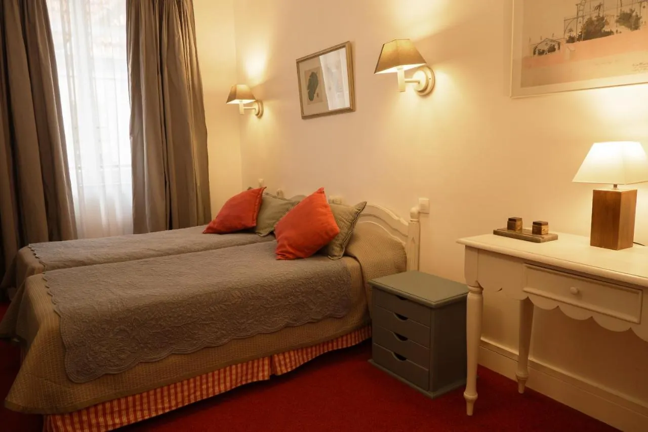 Du Cygne Otel